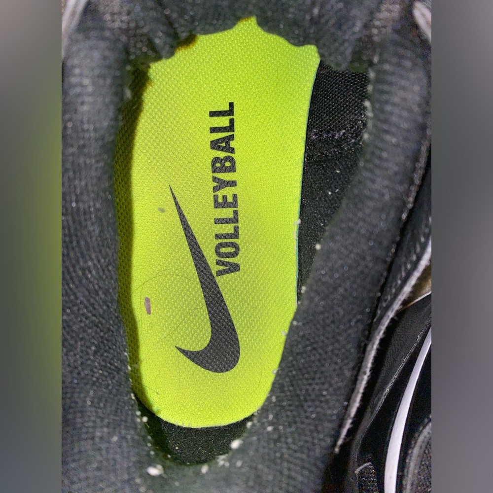 Nike Volleyball/Running shoes size 9 - Picture 6 of 6